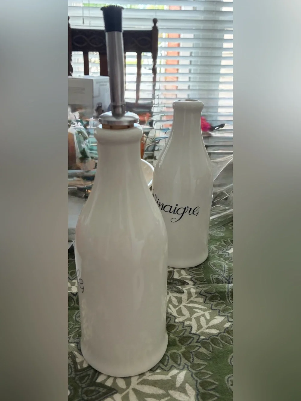 Revol France Oil & Vinegar MCM Cruet Set. EC. No chips, stains or scratches.